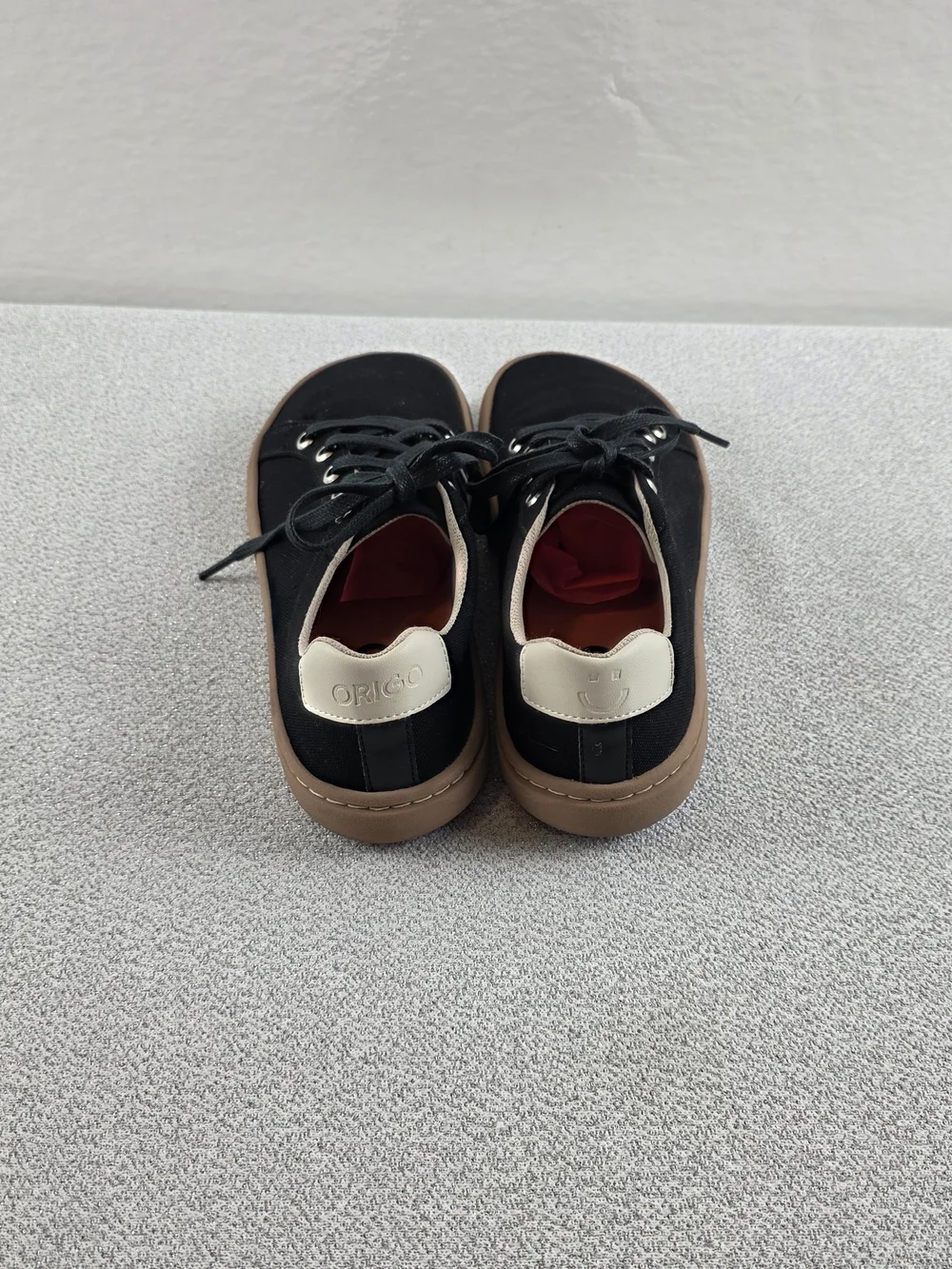 Origo The Women's Everyday Sneaker Barefoot Shoes Black Canvas 7.5